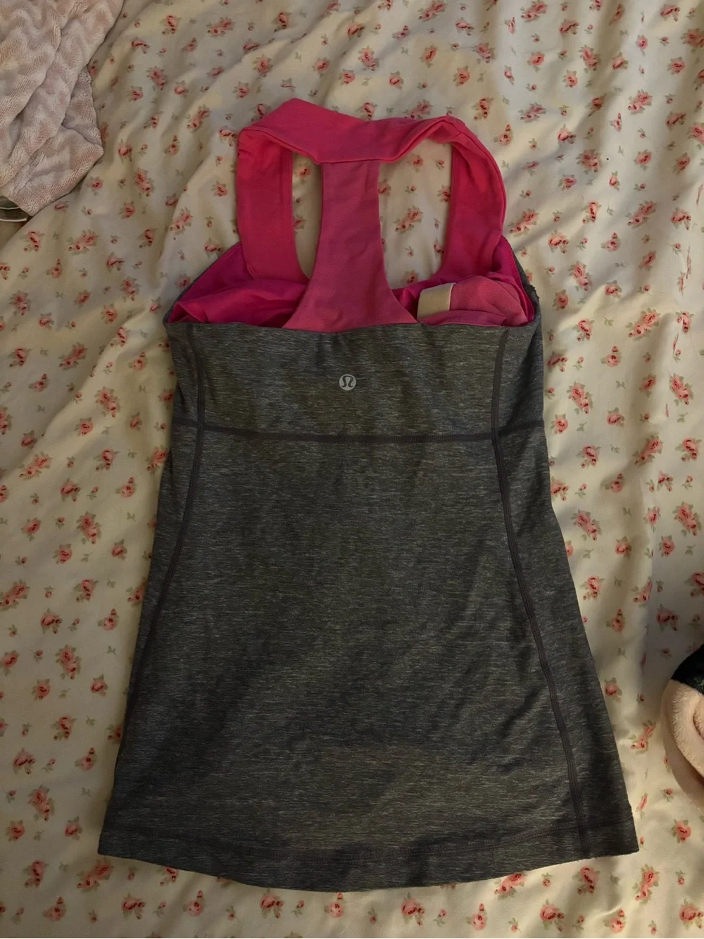 Lululemon tank - Picture 2 of 3
